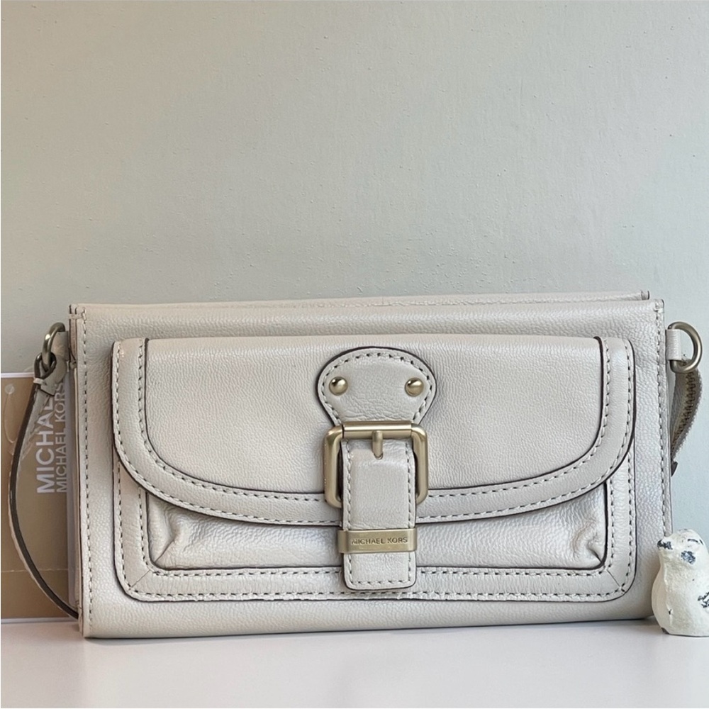 Micheal Kors Multifunctional Genuine Leather Wristlet Handbag New With Tag 🏷️